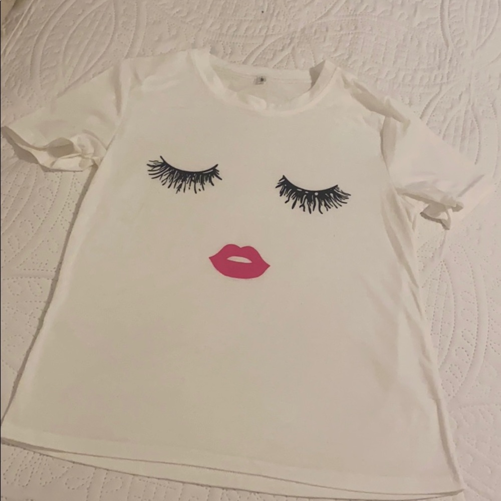 Lashes T
